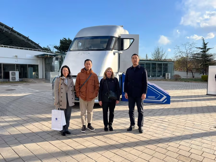 Visite d'un site industriel à Pékin avec les hôtes chinois